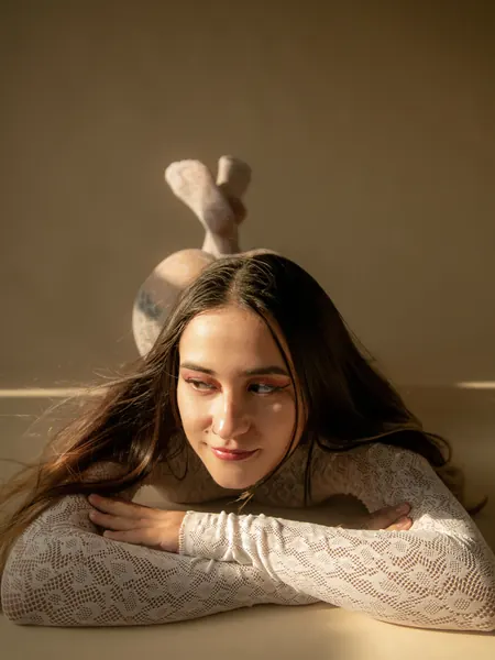 Natural Window Light · Studio 3150